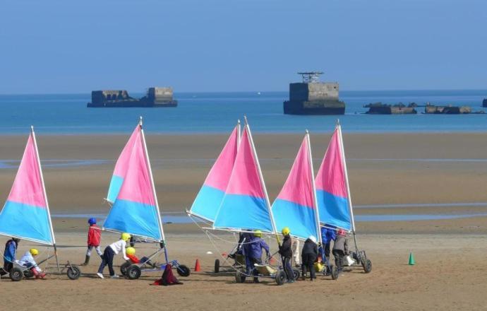 Grand Gite De La Ferme De La Tourelle Longues-sur-Mer Exteriér fotografie